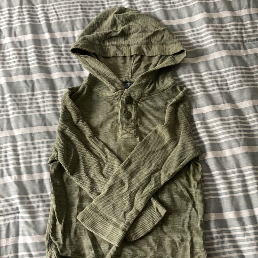 BabyGap long sleeve hoodie thermal T-shirt green